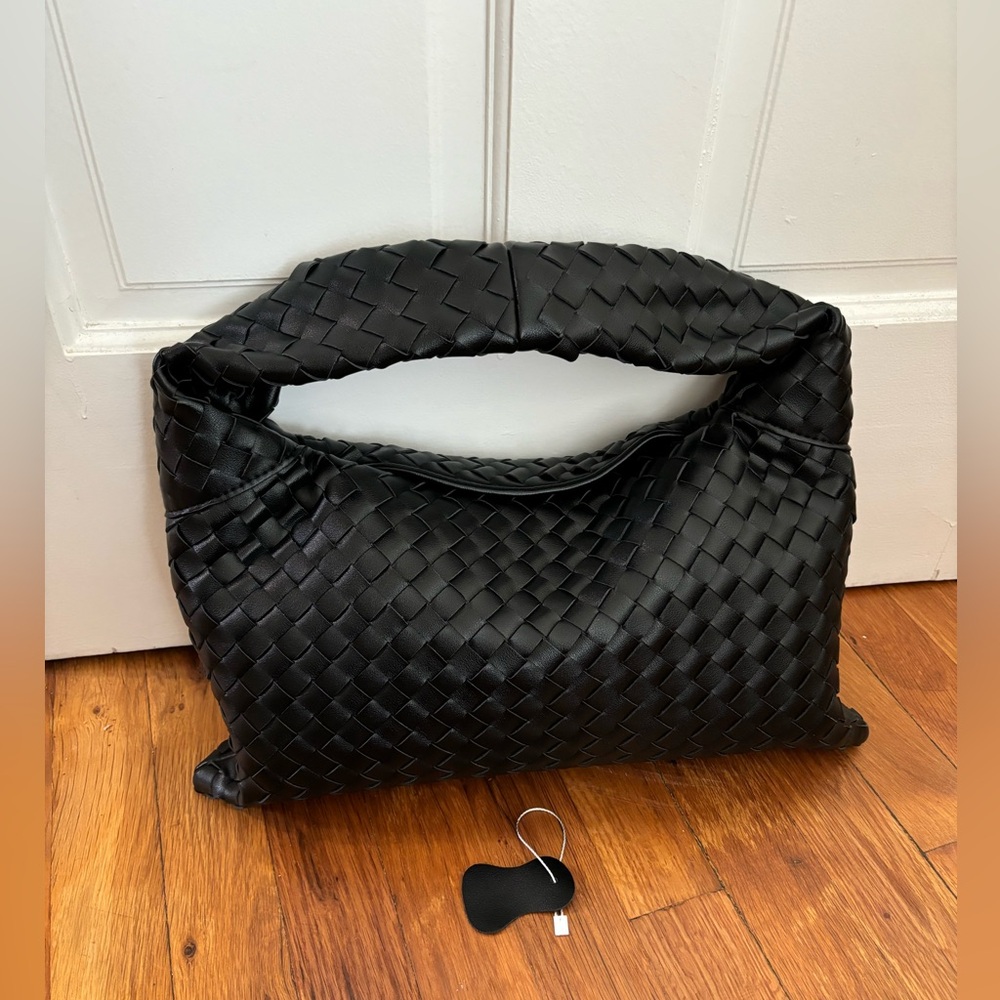 Woven leather hop bag style